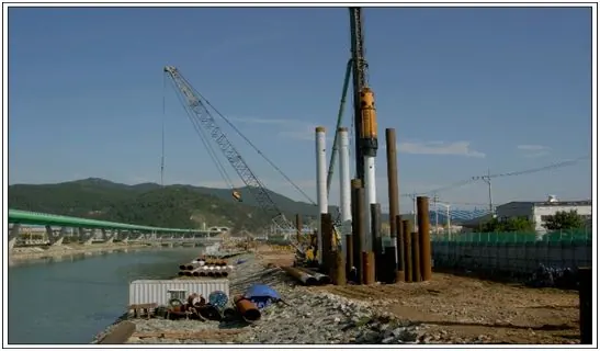 부산신항 남컨테이너부두 임항철도 기초강관